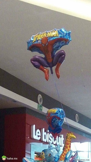 这个蜘蛛侠的气球真是辣眼睛
